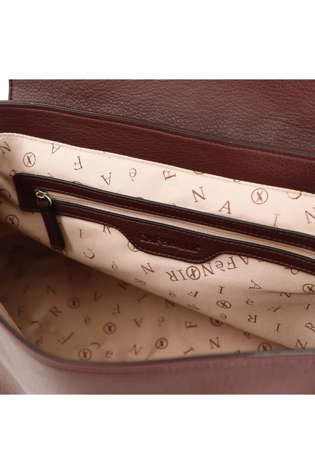 cartera con asas de hebilla wine