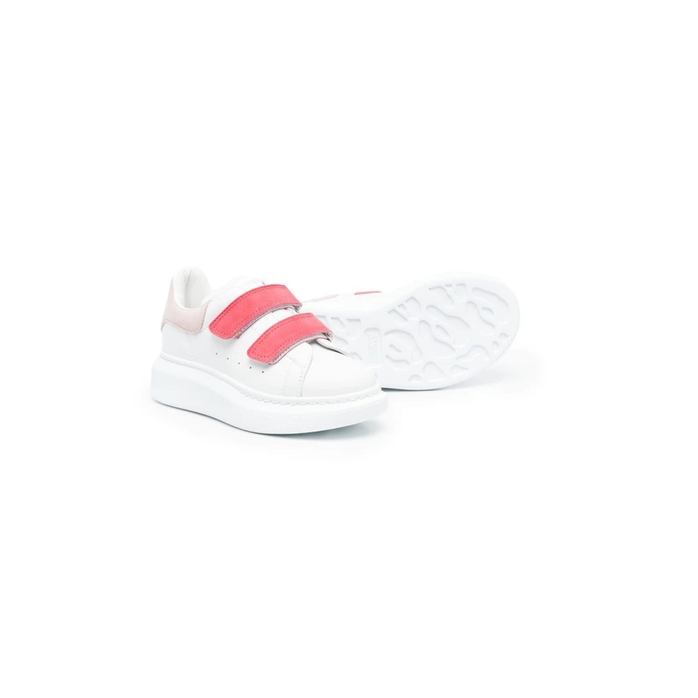 Niños Oversized Touch-Strap Sneaker