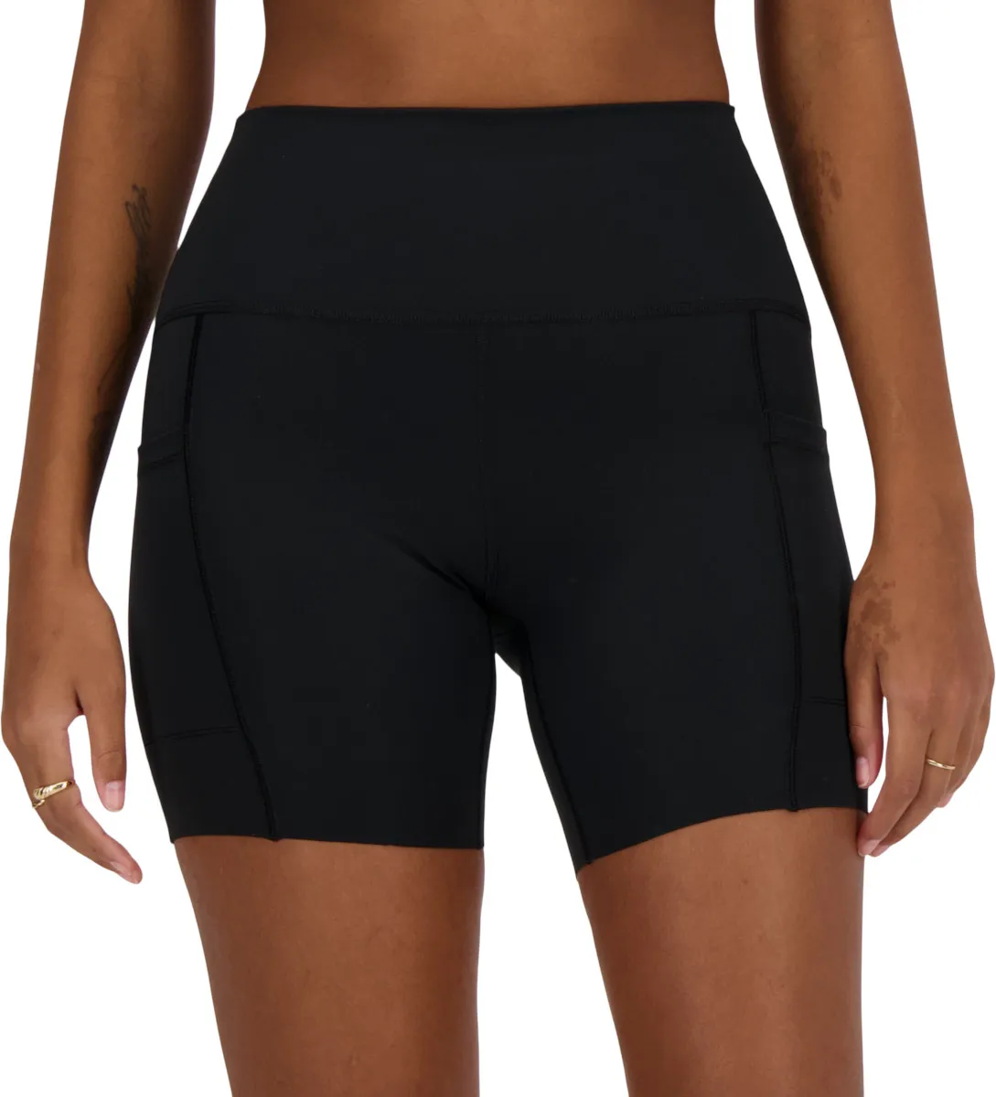 Pantalón corto New Balance Sleek Pocket High Rise Short 6