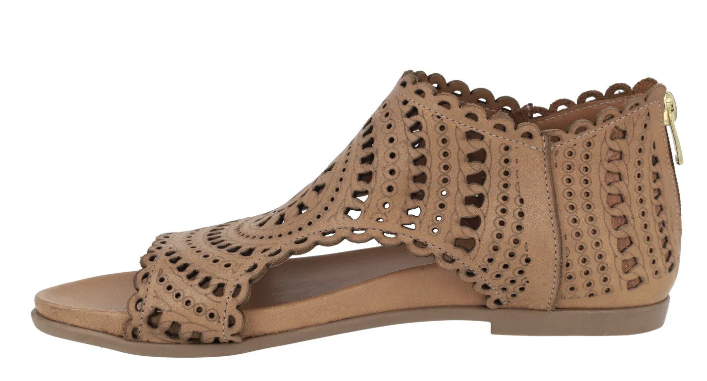 Sandalias de piel troqueladas con cremallera trasera